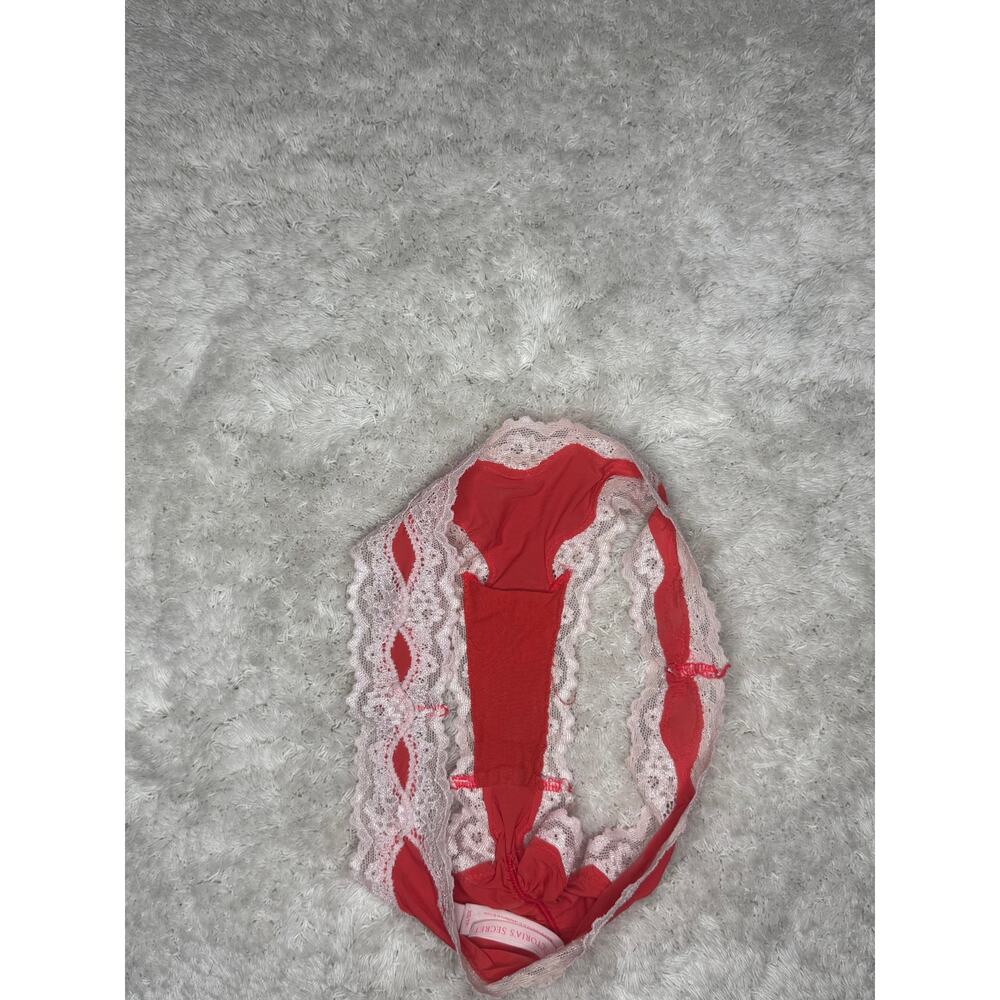 NWOT 2014 Victoria's Secret Red White Floral Lace Cheekini Petit Bikini XS - Picture 3 of 5